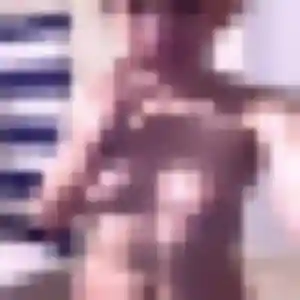 Contacte Louise, 38 ans à Ytrac en privé